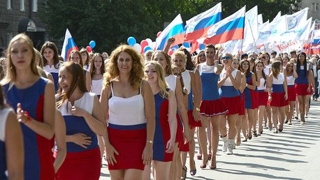 "¿No vemos los franceses que los rusos son hermanos? ¿No vemos lo que les debemos?"