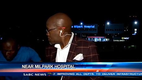 Asaltan a un reportero segundos antes de salir al aire pero todo quedó grabado