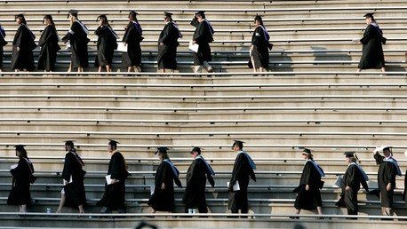Estudiantes en quiebra: Una 'bomba de acción retardada' para la deuda de EE.UU.