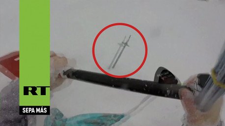 Un esquiador salva a su amigo de una avalancha y lo graba con una GoPro