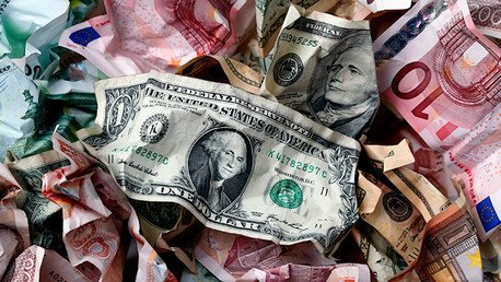 "Con el euro bajo Europa exporta su estancamiento al resto del mundo"