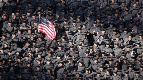 "Los aliados de EE.UU. deben aislar a Washington para salvar al mundo" 