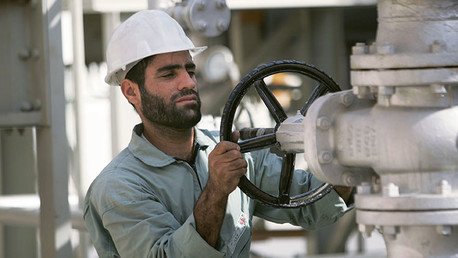 Un acuerdo entre EE.UU. e Irán desplomaría aún más los precios del crudo