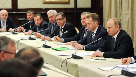 Putin: "Mayor libertad para los negocios es la mejor respuesta a las sanciones"