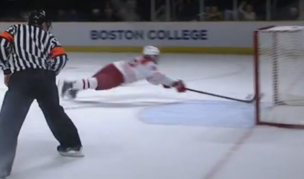 Increíble salvada y tortazo de recompensa que le dejará con la boca abierta