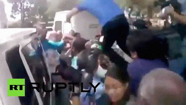 Video: Castristas y opositores cubanos se enzarzan en una pelea en Panamá