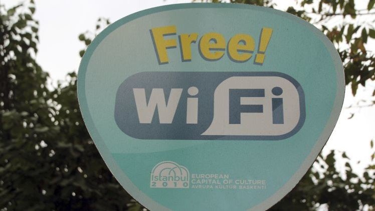 ¿Cómo se las apañan los 'hackers' para robarnos datos a través de Wi-Fi públicas?