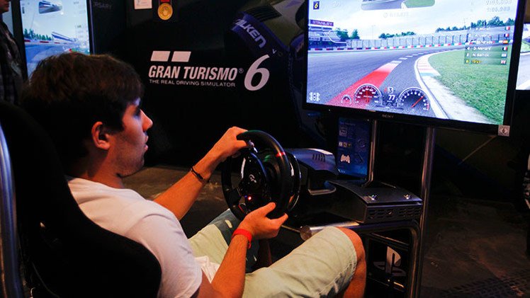 Youtuber y probador de videojuegos, las nuevas profesiones millonarias del futuro