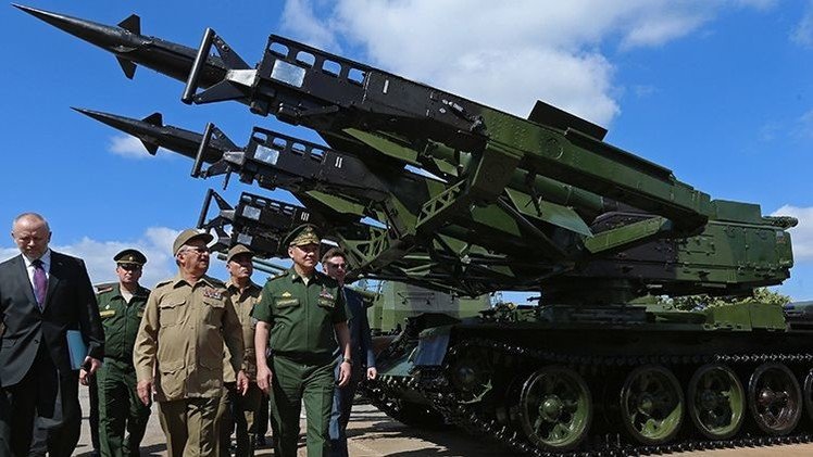 Rusia ayudará a Cuba a reequipar sus fuerzas con armas modernas