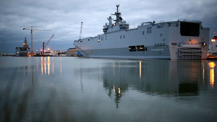 Putin y Hollande llegan a un acuerdo sobre los Mistral