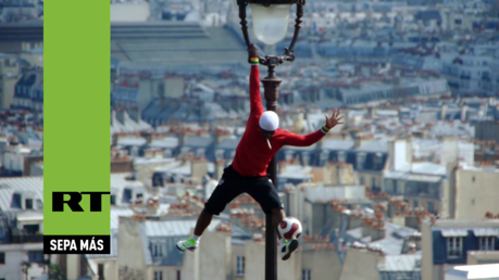 París a sus pies: espectacular exhibición de fútbol y 'parkour' de Iya Traoré