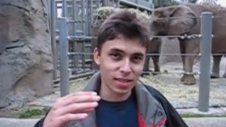 Exactamente 10 años atrás se subió el primer video a YouTube, este es...