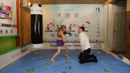 La niña boxeadora que ‘pega fuerte’ en la Red