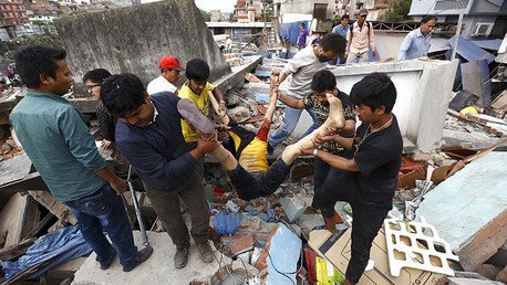 FUERTES IMÁGENES: El más devastador terremoto en Nepal en los últimos 80 años