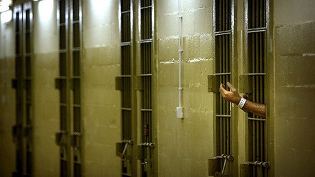 "Por faltar a clase EE.UU. encarcela a adolescentes pobres sin derecho a un abogado"