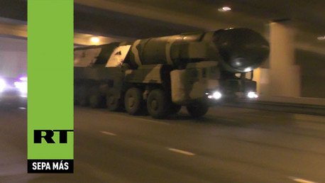 Un misil balístico intercontinental atraviesa la noche de Moscú