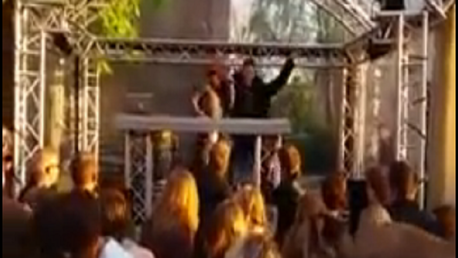 Un borracho acaba convirtiéndose en el aguafiestas del año