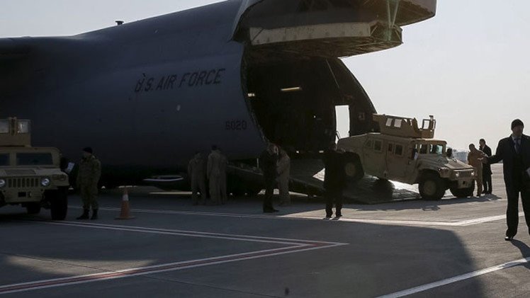 Congresistas de EE.UU. aprueban el suministro de armas mortales a Kiev