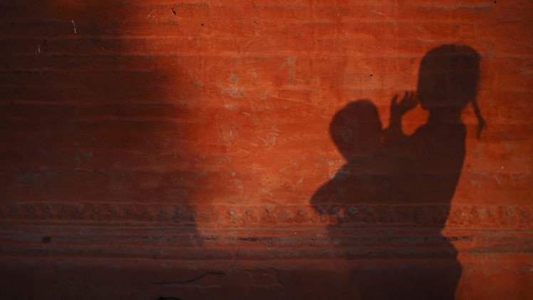 Autoridades de Paraguay niegan aborto a niña de 10 años violada por su padrastro