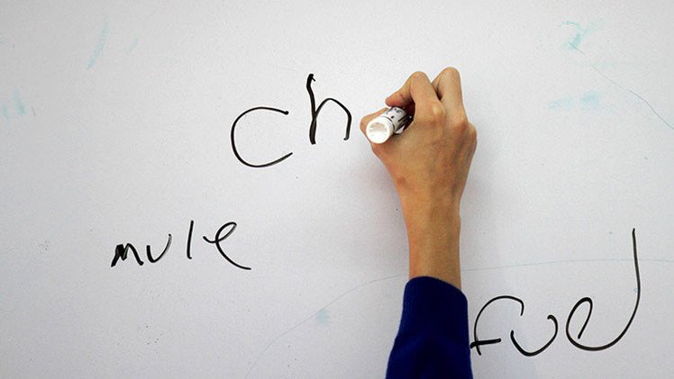 Grafólogo: "No escribir nunca a mano tiene graves consecuencias"