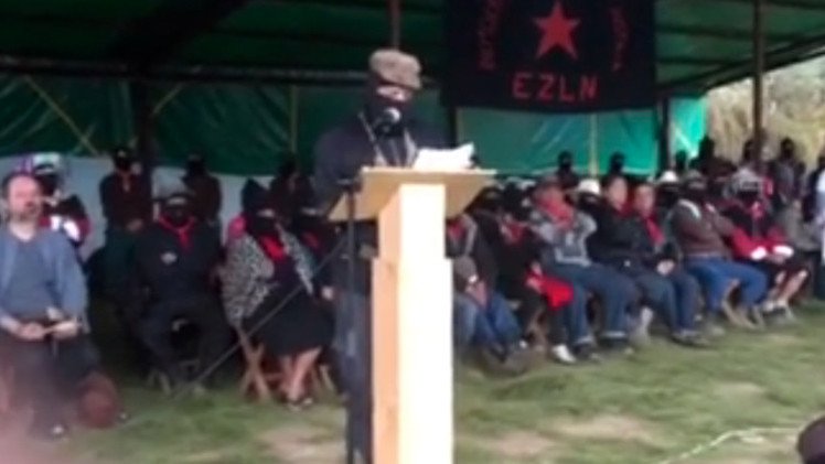 México: Reaparece tras "dejar de existir" el subcomandante Marcos, líder del EZLN 