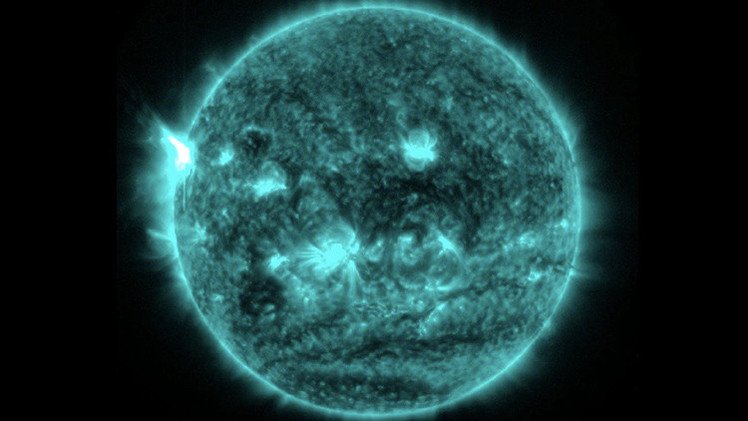 Video: El Sol lanza la llamarada más potente de 2015