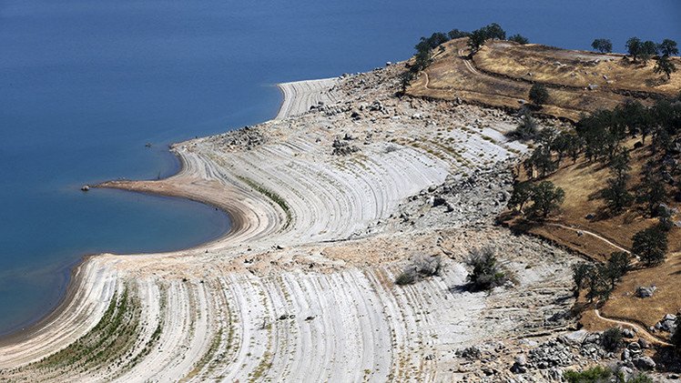 Fotos impactantes: la sequía absorbe todo en California