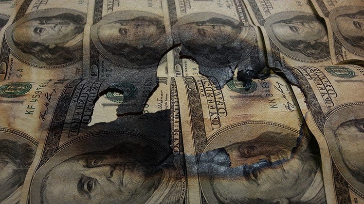 ¿Cuántos años le quedan al dólar?