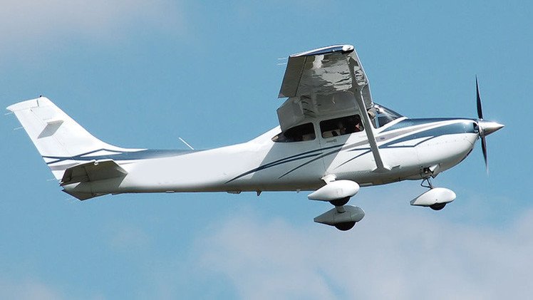 EE.UU.: Detectan un misterioso avión sobrevolando Minneapolis