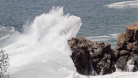 Videos, fotos: Un devastador oleaje sacude México