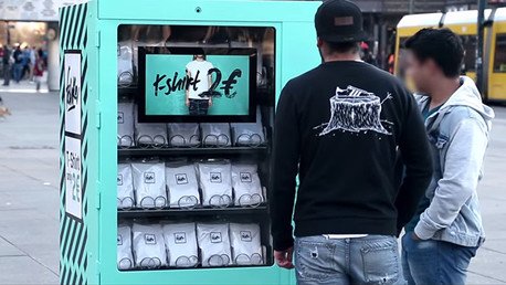 ¿Comprarías estas camisetas sabiendo cómo fueron hechas?