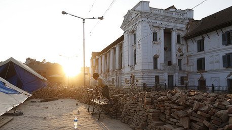 Revelan el origen de la conmovedora foto de "los hermanos de Nepal"