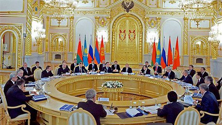 La UEE prevé firmar un acuerdo de cooperación económico-comercial con China