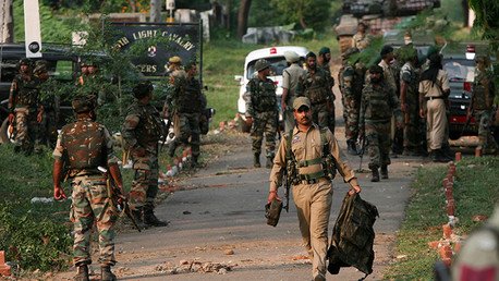 Maoístas toman centenares de rehenes en la India