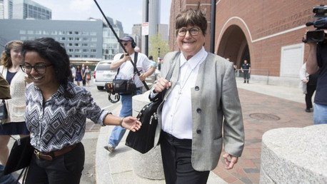 Una monja defiende a Dzhojar Tsarnáyev en la recta final del juicio por el maratón de Boston