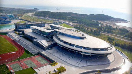 Video: Empresario chino gasta 100 millones de dólares en crear oficina al estilo de 'Star Trek'