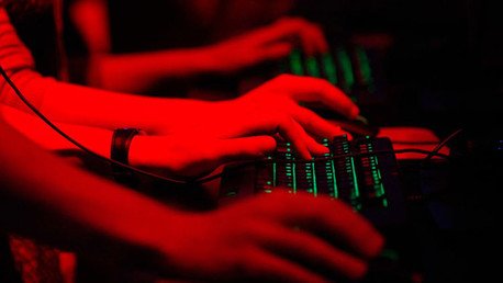 'Hackers' logran robar datos personales de 104.000 contribuyentes en EE.UU.