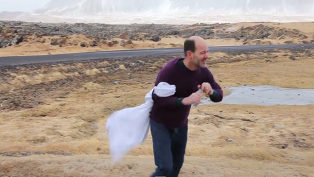 Así se bebe el agua en Islandia