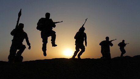 Acusan a la inteligencia de Turquía de suministrar armas a la oposición siria