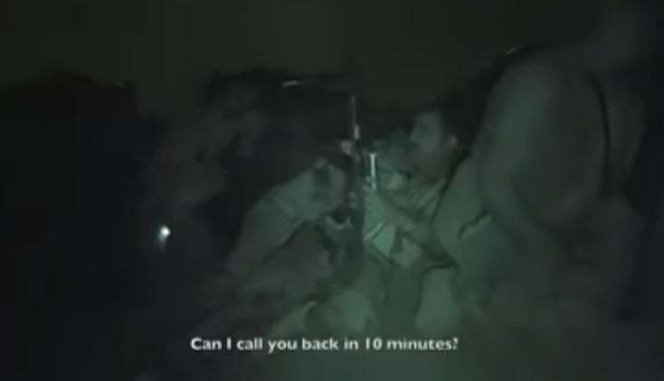 "Perdona, pero ahora estoy en plena guerra. ¿Puede llamarme en 10 minutos?"