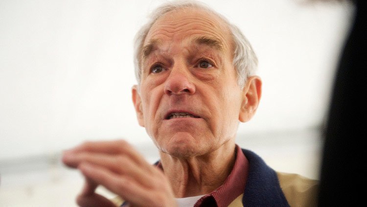 Ron Paul a RT:  "Si un país no hace lo que dice EE.UU., nos volcamos sobre ellos y los matamos"