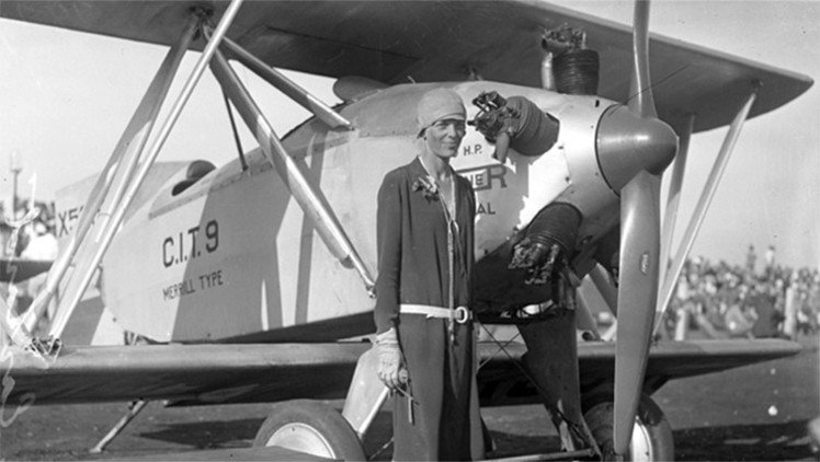 Hallan un video que inmortalizó a la aviadora Amelia Earhart antes de desaparecer en el Pacífico