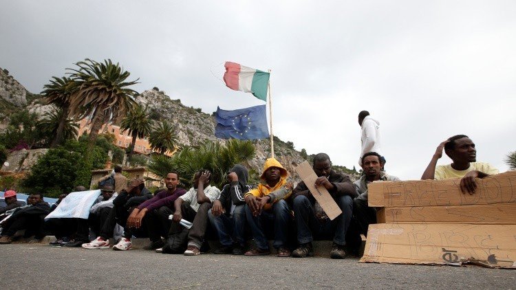 El primer ministro de Italia amenaza a la UE con "un plan B"