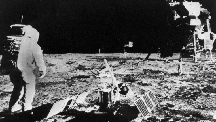 Rusia sobre el viaje de EE.UU. a la Luna: "La broma desmentida hace dudar más"