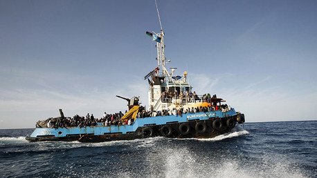 Historias de naufragios anunciados: Medio millón de migrantes espera en la costa libia