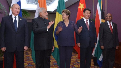 "Rusia cambia el sistema de la economía mundial en respuesta a sanciones occidentales"