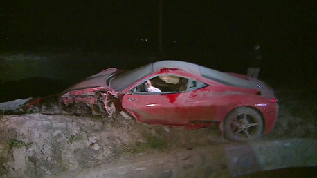 Así quedo el Ferrari de Arturo Vidal tras el choque