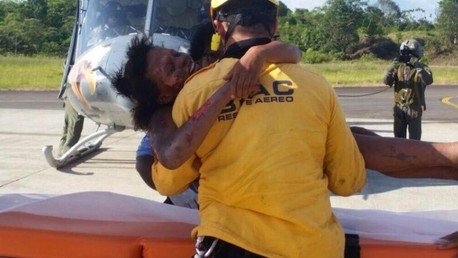 Una madre y su bebé pasan cinco días en la selva colombiana tras un accidente aéreo