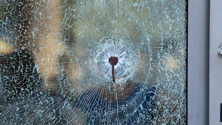 Atentado en Túnez: un adolescente sobrevivió junto a los cadáveres de sus padres