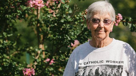 'La mujer más peligrosa de EE.UU.' vuelve a criticar el programa nuclear tras salir de prisión